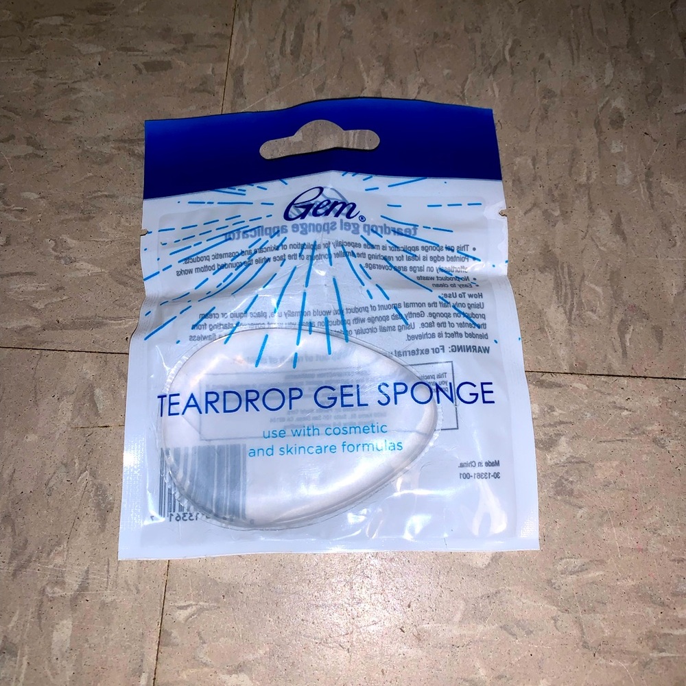 Gem Teardrop Gel Sponge Applicator